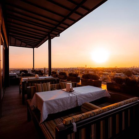 Harmony Hotel Tashkent Esterno foto