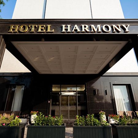 Harmony Hotel Tashkent Esterno foto