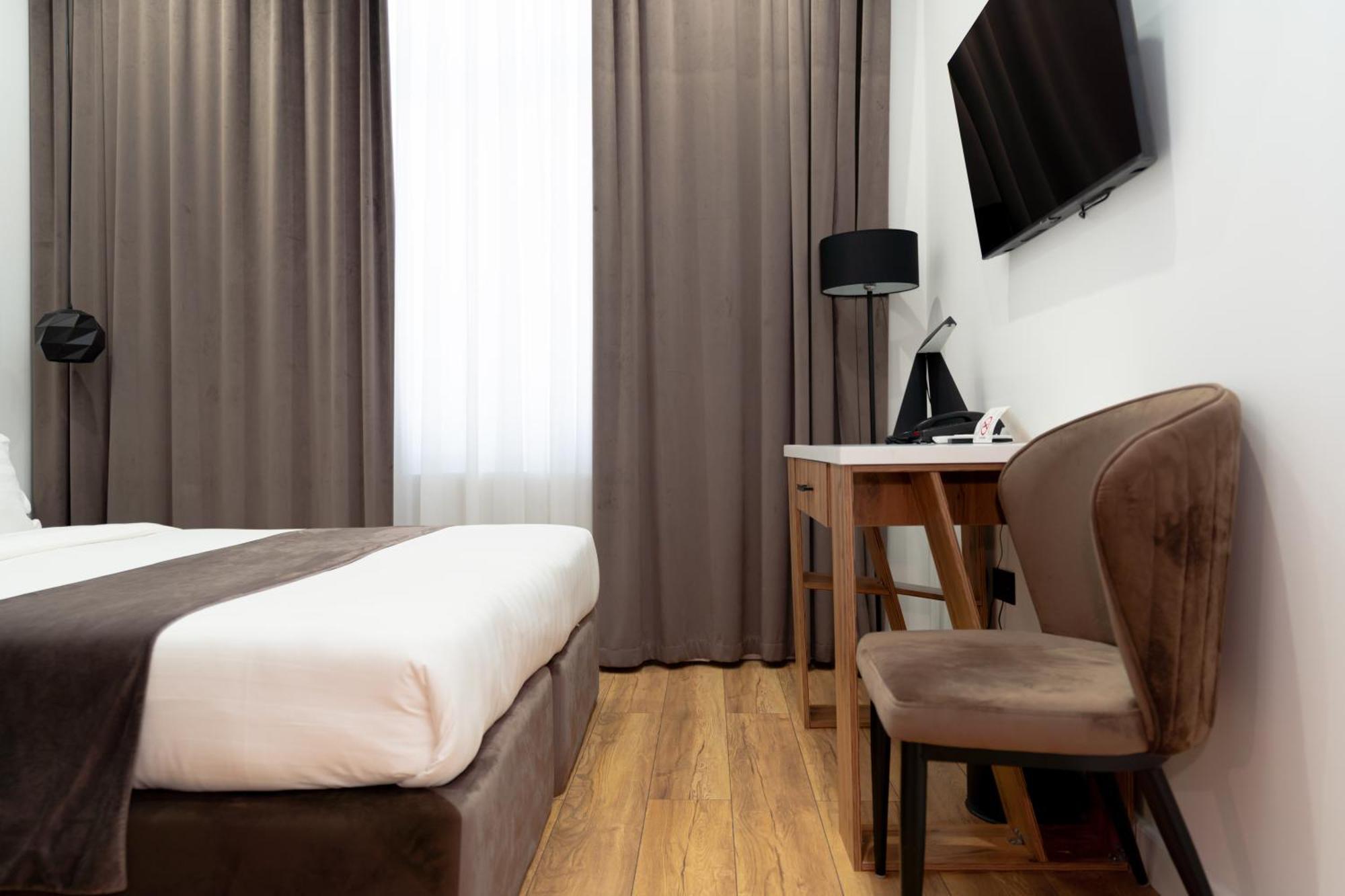 Harmony Hotel Tashkent Esterno foto