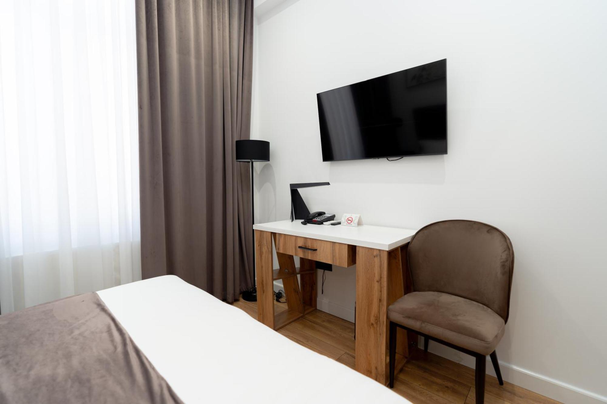 Harmony Hotel Tashkent Esterno foto